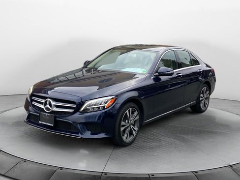 Used 2019 Mercedes-Benz C 300 4MATIC Sedan image 3