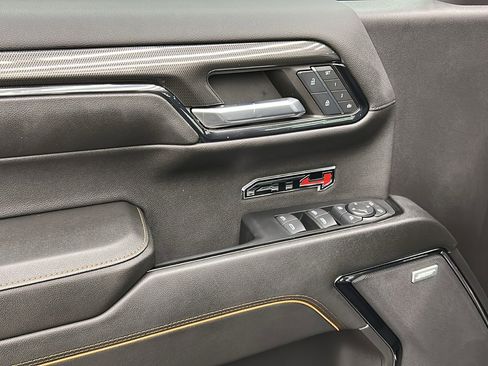Used 2024 GMC Sierra 1500 AT4 w/ Technology Package image 33