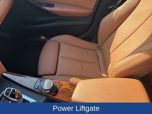 Used 2017 BMW 330i xDrive Wagon image 11