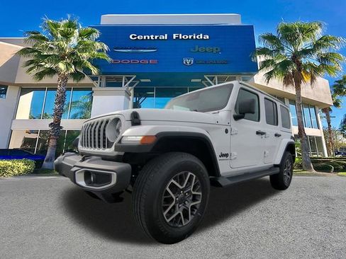 New 2026 Jeep Wrangler Unlimited Sahara AWD/4WD image 9