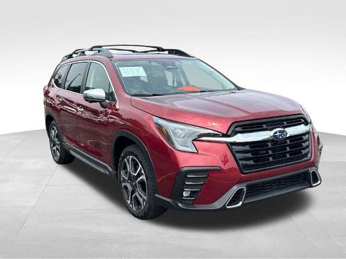 Used 2023 Subaru Ascent Touring AWD/4WD image 4