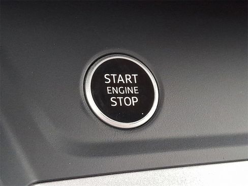 Used 2022 Audi Q3 2.0T Premium Plus w/ Premium Plus Package image 19