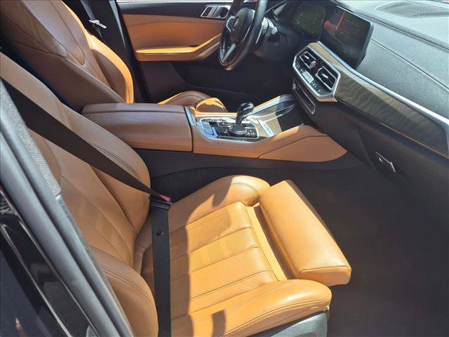 Used 2022 BMW X6 xDrive40i w/ M Sport Package AWD/4WD image 19