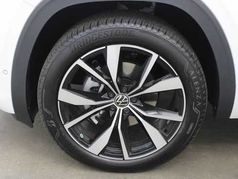 New 2026 Volkswagen Atlas SEL Premium R-Line image 29