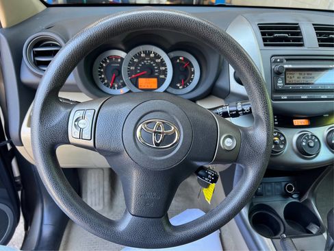 Used 2012 Toyota RAV4 4WD w/ Value Pkg image 16