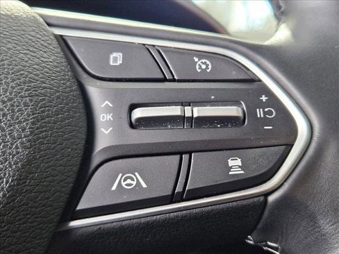 Used 2023 Hyundai Santa Fe Limited image 17