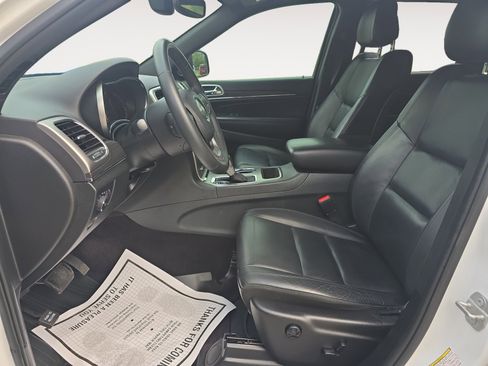 Used 2018 Jeep Grand Cherokee Limited image 22