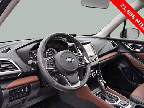 Used 2023 Subaru Forester Touring image 11