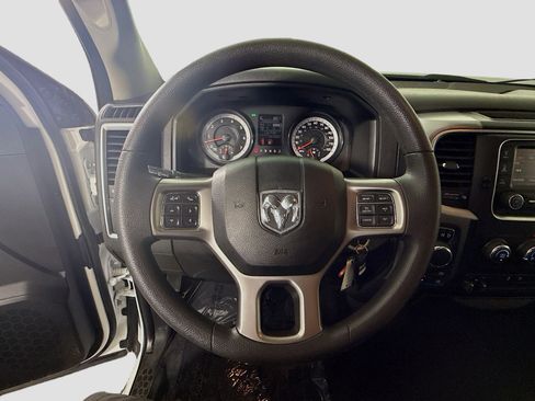 Used 2022 RAM 1500 Classic SLT image 13