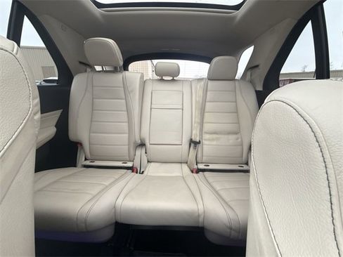 Used 2021 Mercedes-Benz GLE 350 4MATIC image 22