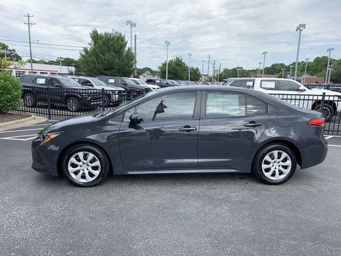 Used 2024 Toyota Corolla LE FWD image 5