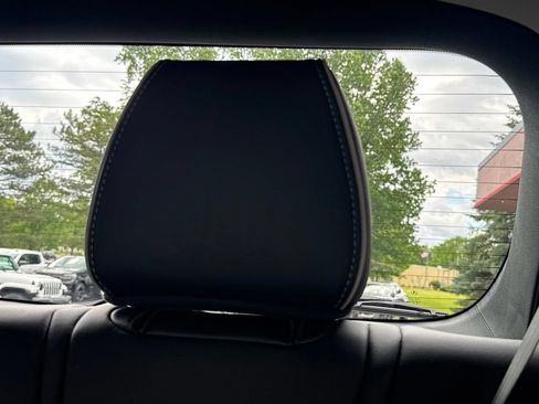 Used 2023 Acura MDX SH-AWD w/ Advance Package image 59