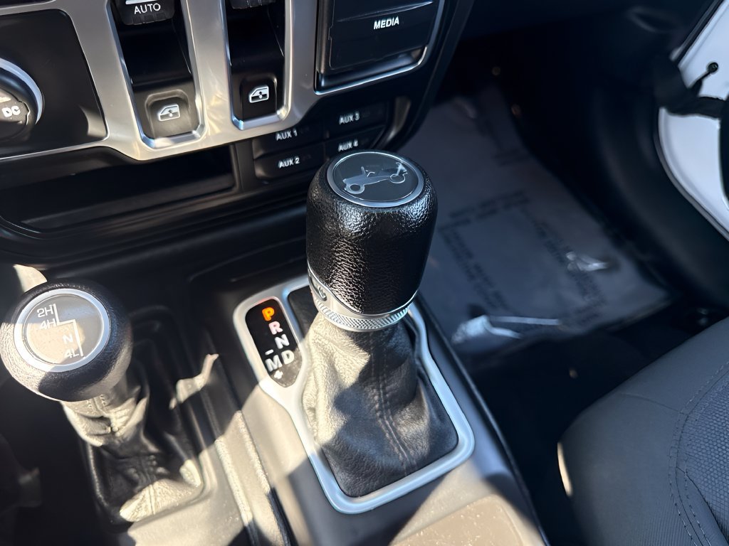 Used 2018 Jeep Wrangler Sport AWD/4WD image 15