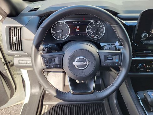 Used 2025 Nissan Pathfinder Rock Creek AWD/4WD image 25