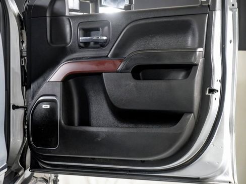 Used 2018 GMC Sierra 3500 Denali w/ Duramax Plus Package image 35