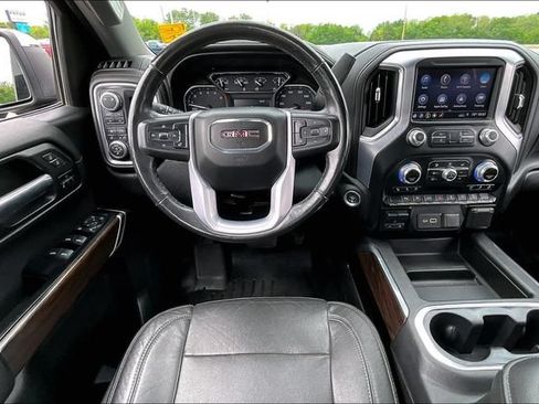 Used 2019 GMC Sierra 1500 SLT w/ SLT Premium Package AWD/4WD image 9