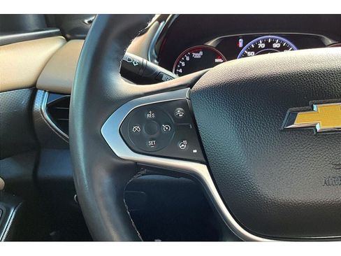 Used 2023 Chevrolet Traverse Premier AWD/4WD image 20