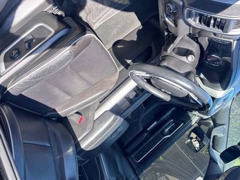 Used 2023 RAM 1500 Laramie AWD/4WD image 14