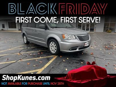 Used 2016 Chrysler Town & Country Touring