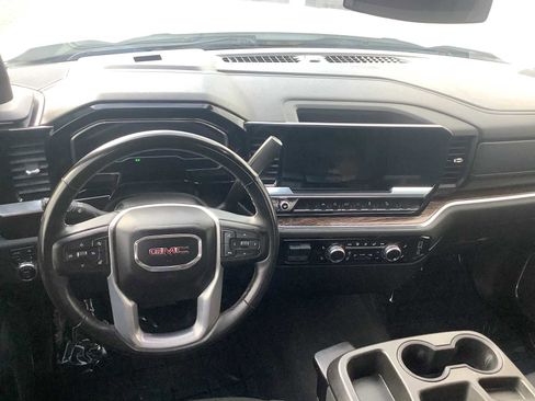 Used 2023 GMC Sierra 1500 SLE image 10