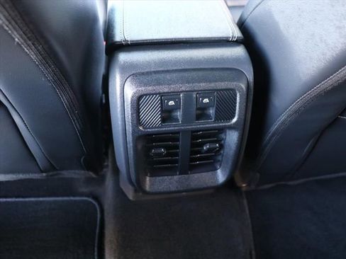 Used 2025 Ford Bronco Outer Banks image 17