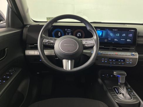 Certified 2025 Hyundai Kona SEL FWD image 15