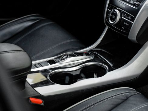 Used 2019 Acura TLX w/ Technology Package FWD image 31