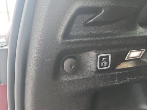 Used 2023 Jeep Grand Cherokee L Laredo AWD/4WD image 16