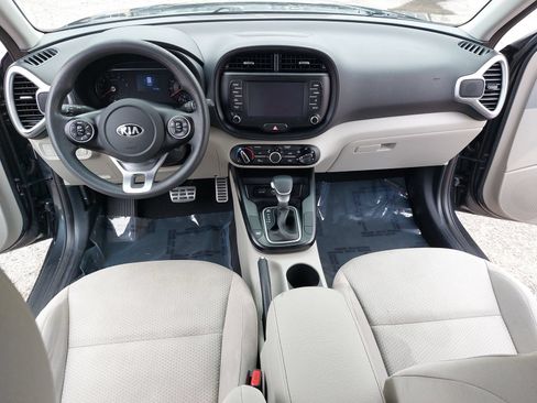 Used 2020 Kia Soul LX FWD image 19