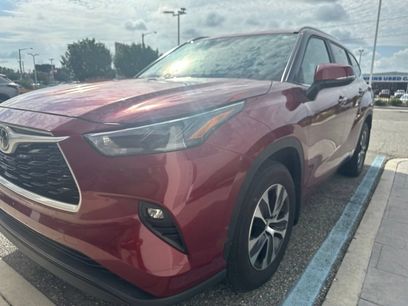 Used 2023 Toyota Highlander XLE