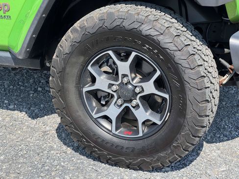 Used 2019 Jeep Wrangler Unlimited Rubicon w/ Cold Weather Group AWD/4WD image 29