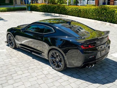 Used 2018 Chevrolet Camaro ZL1 RWD image 19