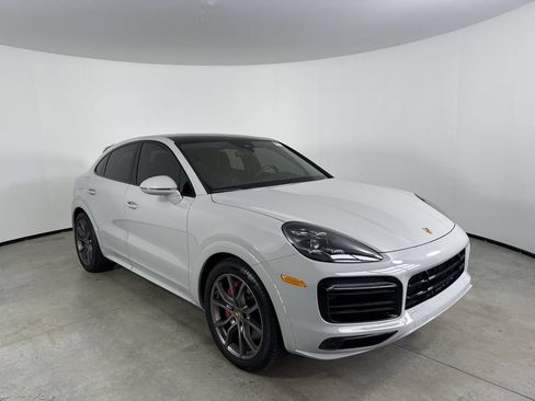 Certified 2023 Porsche Cayenne GTS w/ Premium Package Plus AWD/4WD image 9