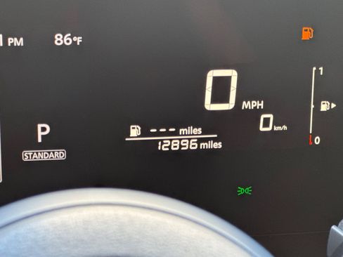 Used 2025 Nissan Kicks SV AWD/4WD image 22