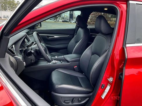 Used 2023 INFINITI QX55 Essential image 8