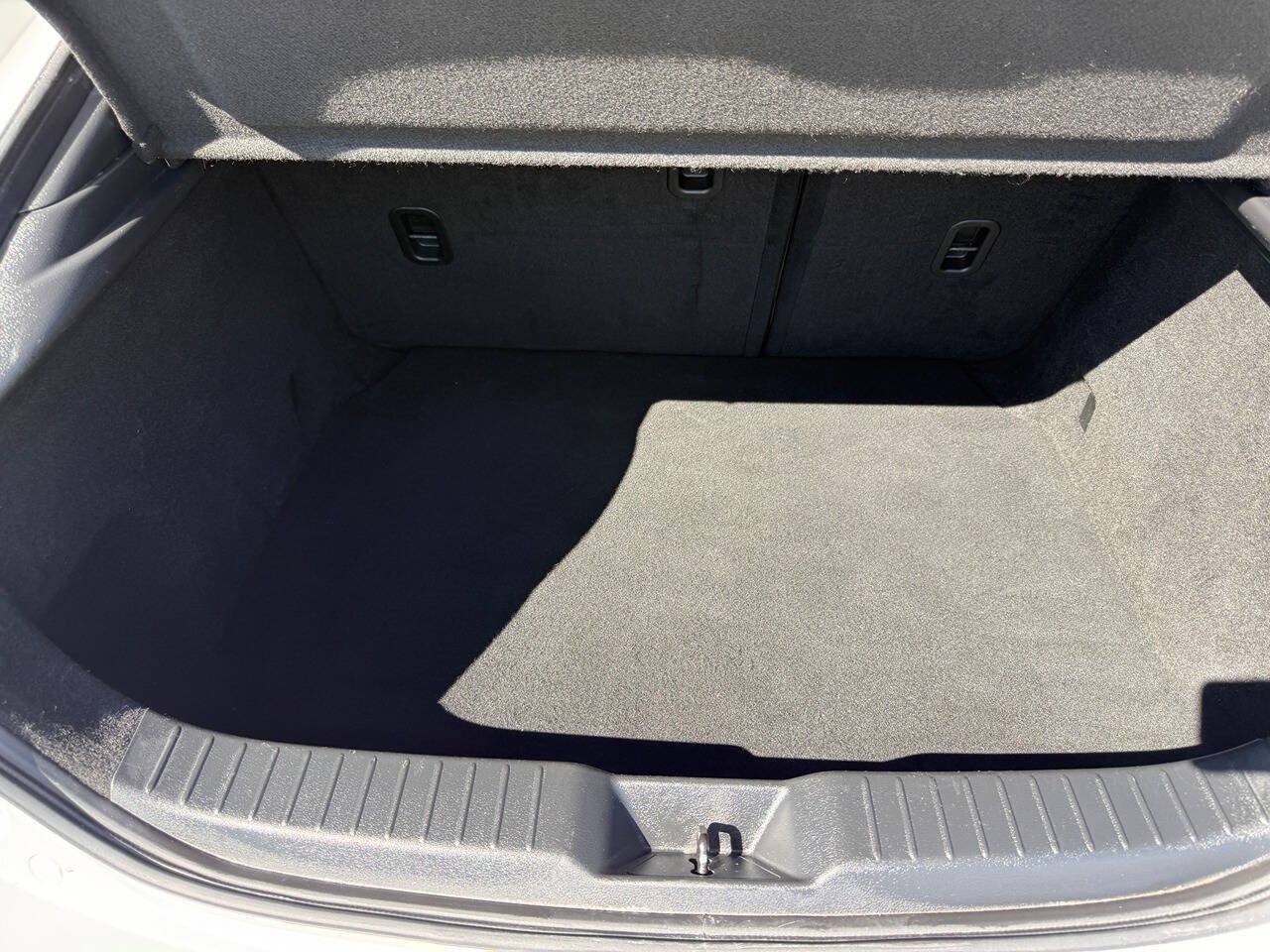 Used 2022 MAZDA MAZDA3 s FWD image 25