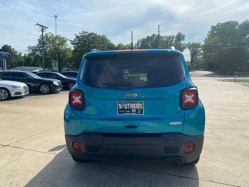 Used 2021 Jeep Renegade Latitude w/ Convenience Group FWD image 7