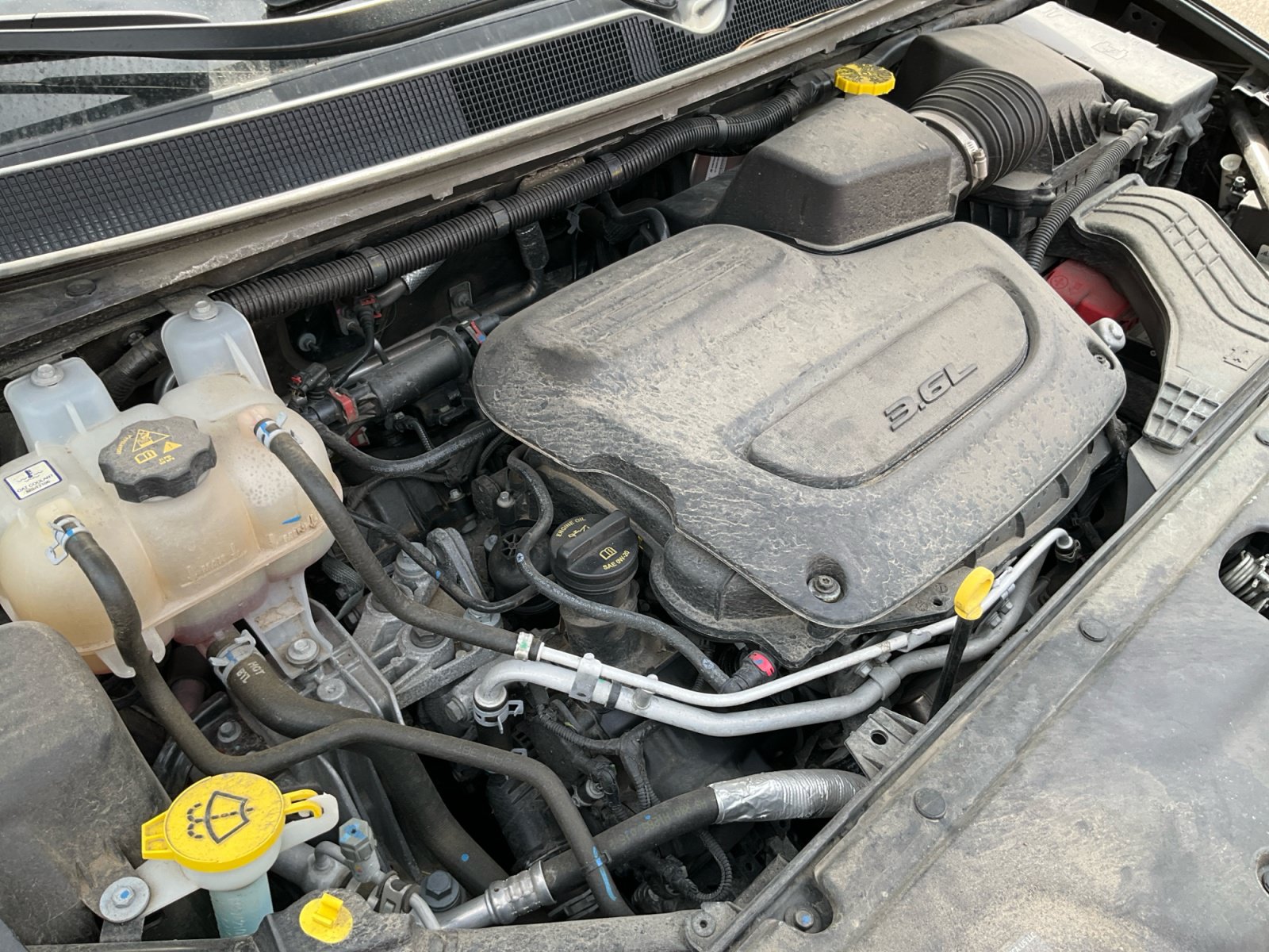 Used 2024 Chrysler Pacifica Touring-L FWD image 30