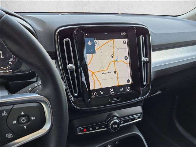 Used 2021 Volvo XC40 T5 Momentum AWD/4WD image 17