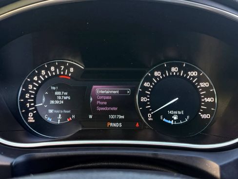 Used 2017 Lincoln MKX Select AWD/4WD image 22