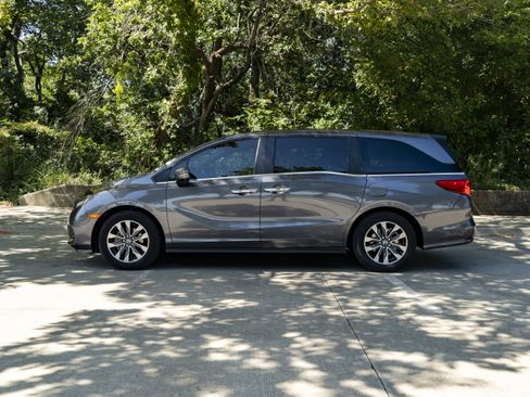 Used 2024 Honda Odyssey EX-L image 6