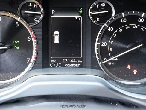 Used 2023 Lexus GX 460 Luxury w/ Sport Design Package AWD/4WD image 28