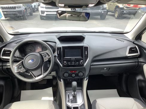 Used 2024 Subaru Forester AWD/4WD image 10