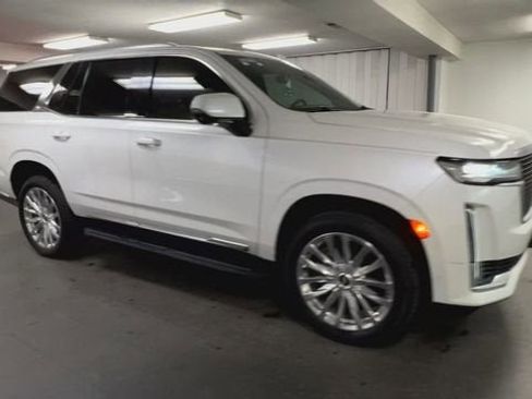 Used 2021 Cadillac Escalade Premium Luxury w/ Performance Package AWD/4WD image 2