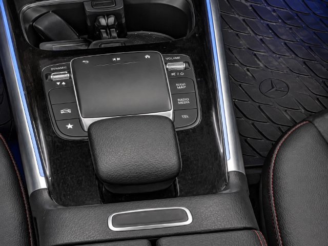 Certified 2022 Mercedes-Benz GLB 250 4MATIC image 20