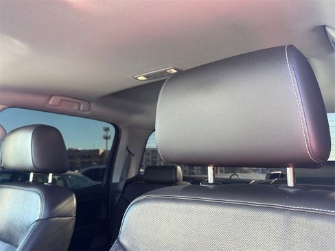 Used 2018 GMC Sierra 1500 SLT w/ SLT Premium Package image 13