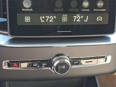 New 2026 Volvo XC90 B6 Plus w/ Protection Package Premier image 9