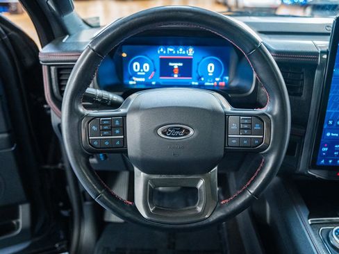 Used 2022 Ford Expedition Max Limited image 38