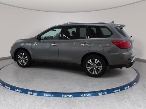 Used 2019 Nissan Pathfinder S AWD/4WD image 8