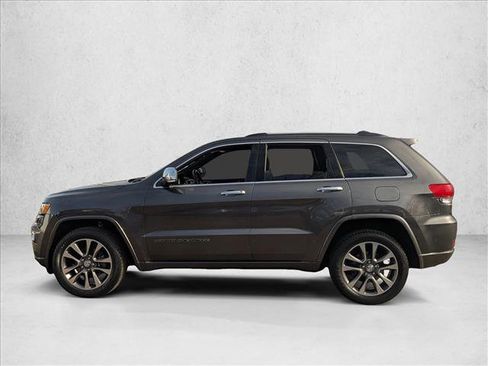 Used 2017 Jeep Grand Cherokee Overland w/ Jeep Active Safety Group image 9